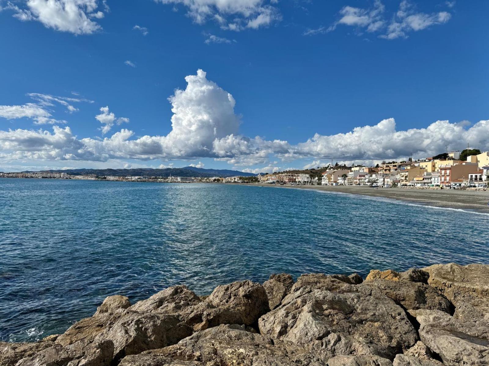 Brisas Del Mar Villa Caleta De Velez Kültér fotó